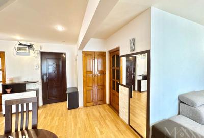 Apartament cu 3 camere în Decebal