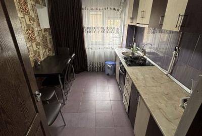 Apartament cu 4 camere decomandat în Central - 3