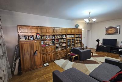 Casă cu 6 camere cu Canalizare în Ultracentral - 5