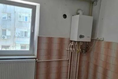 Apartament cu 3 camere decomandat, mobilat în Inel II