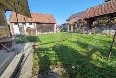 Casă cu 2 camere cu Teren 2100 Mp în Lupoaia - 3