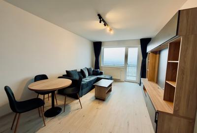 Apartament cu 3 camere la prima închiriere în zona Tractorul la et 7/10 - 2