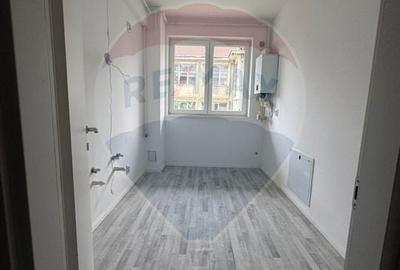 2 camere + curte, bloc nou, zona centrala - 6