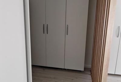 Garsonieră decomandată în Central - 2