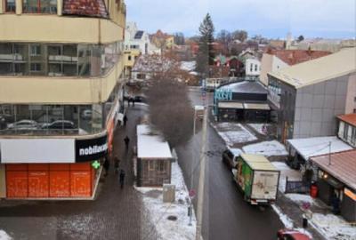 Apartament 2 camere, zona centrala, lift, balcon generos - - 1