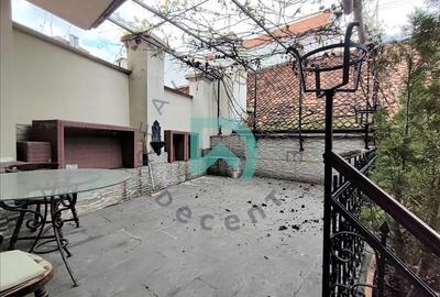 Casă cu 17 camere cu Canalizare în Centrul Istoric - 18