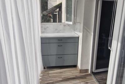 Apartament cu 3 camere decomandat în Independenței
