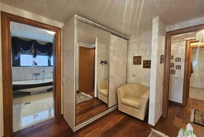 Inchiriere Apartament Deosebit  Vedere Frontala la Mare  Complex Spectrum - 13