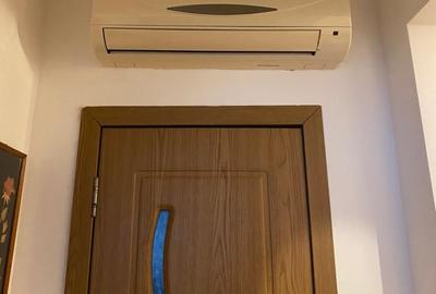 Apartament cu 2 camere decomandat în Micro 6 - 6