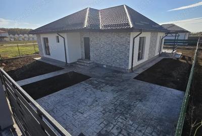 Casă cu 4 camere în Gulia