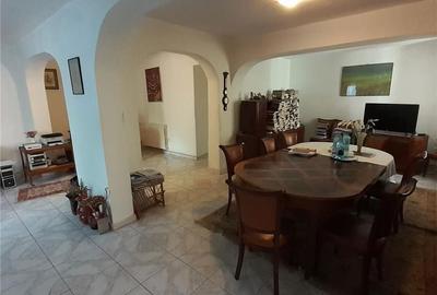 Casă decomandat cu Teren 527 Mp în Central - 5