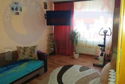 Apartament cu 2 camere decomandat în C5 - 1