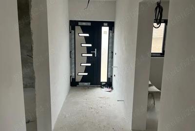 Casă cu 5 camere cu Teren 1000 Mp în Berteștii de Jos - 2