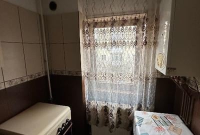 Vanzare garsoniera confort 1, pe strada 9 Mai, etajul 2 - 6