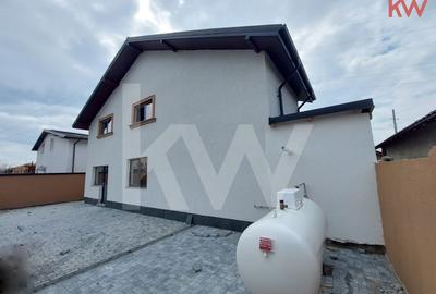 Casă individuală cu 5 camere cu Canalizare în Exterior Est - 3