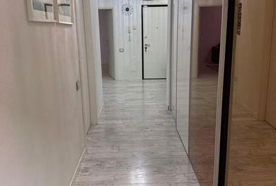 Apartament cu 3 camere decomandat, mobilat în Central - 1