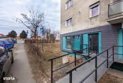 Spațiu comercial, de 50 mp, în Central - 7