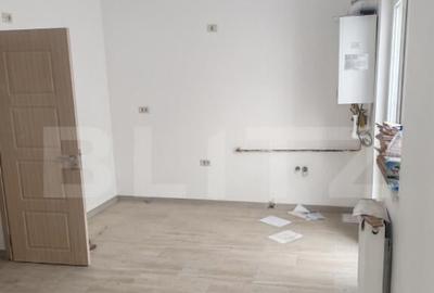 Casă cu 4 camere cu Teren 150 Mp în Central - 2