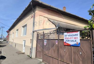 Casa de vanzare 3 camere Gherla - 2