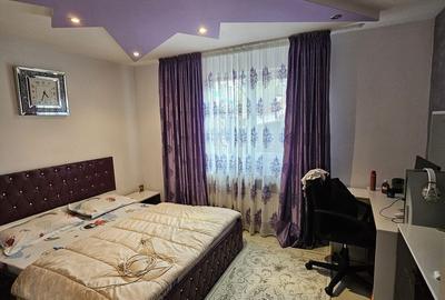 Casă cu 4 camere în Central - 3