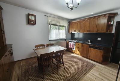 Casa 5 camere, zona ultracentrala, 1500mp teren, Radauti - 9