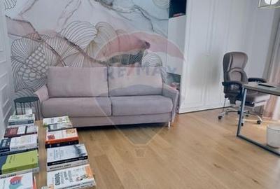 Casă cu 14 camere cu Teren 360 Mp în Central - 17