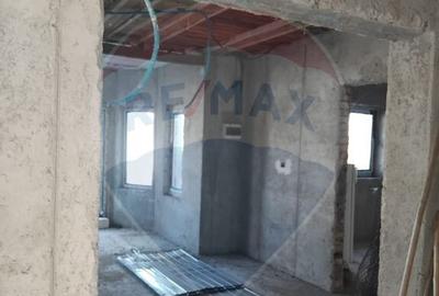 Casa cu teren la tara - 1