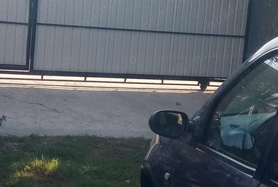 Casă cu 5 camere cu Teren 2000 Mp în Dobroteasa - 4