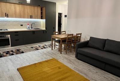 Apartament cu 2 camere decomandat în Apărătorii Patriei