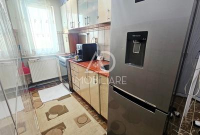Apartament cu 3 camere nedecomandat în 9 Mai - 8