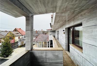 Casă individuală cu 10 camere cu Teren 500 Mp în Lazaret - 24