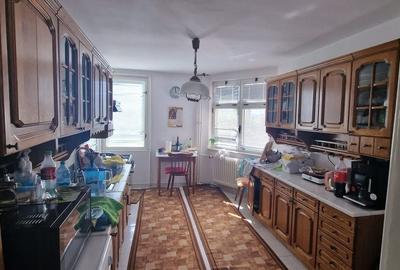 Casa - 1500 mp de teren - zona rezidențială schit - 4