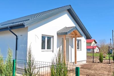 Casă individuală cu 3 camere cu Teren 325 Mp în Central - 2