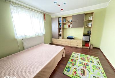 Casă cu 4 camere cu Teren 1000 Mp în Săucești - 1