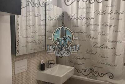 Apartament cu 3 camere decomandat în Văcăresti