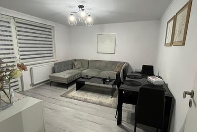 Apartament cu 3 camere decomandat în Împăratul Traian