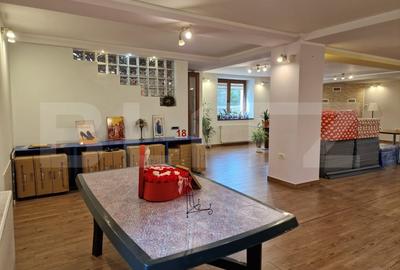 Casa deosebita individuala  cu spatiu comercial ,se vand impreuna zona Centru - 11
