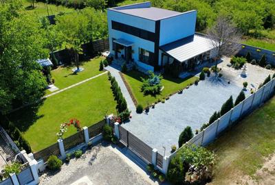Casă cu 3 camere în Clociov - 1