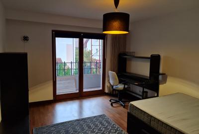 Casă cu 5 camere cu Canalizare în Central - 20