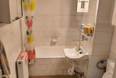 Garsonieră decomandată în Central - 4