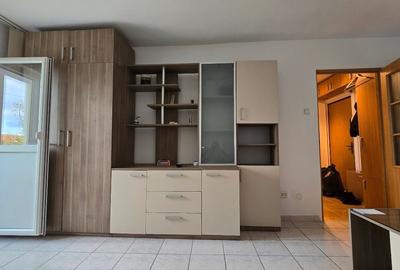 1.	Apartament 2 camere mobilat complet – Port Turistic Mangalia, proprietar - 4