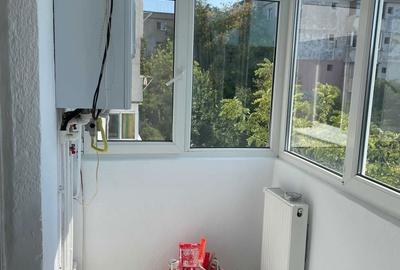 Apartament cu 3 camere decomandat în Micro 20 - 1