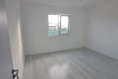 Casă cu Teren 2000 Mp în Central - 7