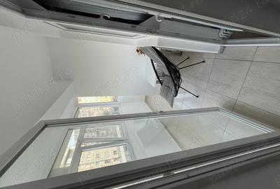 Inchiriez apartament 2 camere ultracentral - 1