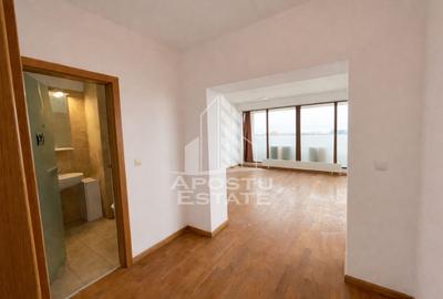 Birou, de 143 mp, în Complex Studențesc - 4