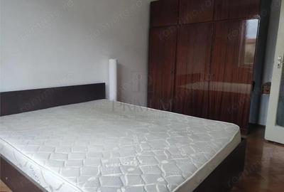 PIATA 700 - ETAJ 2 - CURTE INTERIOARA - 3 CAMERE - 5