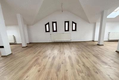 Casă cu Teren 211 Mp în Central - 5