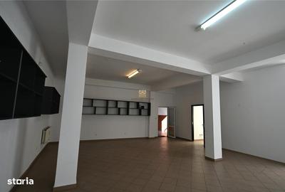 Spațiu comercial, de 82 mp, în Vama - 6