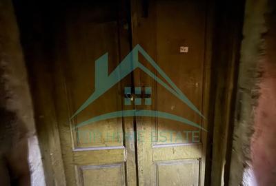 Exclusiv! Apartament la subsol in zona Ultracentrală, Str Universității Nr.1 - 4