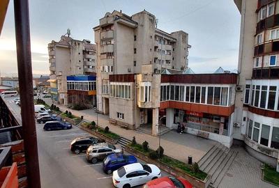 Apartament cu 3 camere decomandat în Central - 2